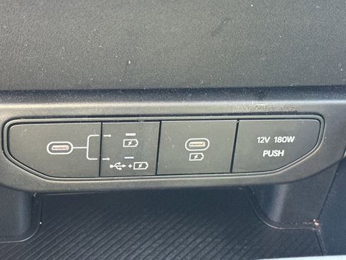 Used 2025 Kia K4 FWD image 30