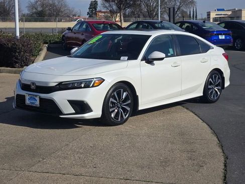 Used 2023 Honda Civic EX image 8