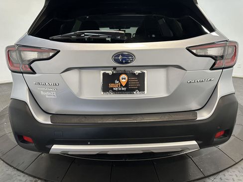 Used 2023 Subaru Outback Limited AWD/4WD image 12