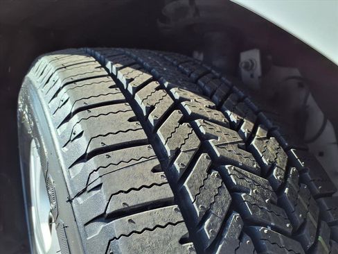 Used 2020 Ford Transit Connect XL image 37