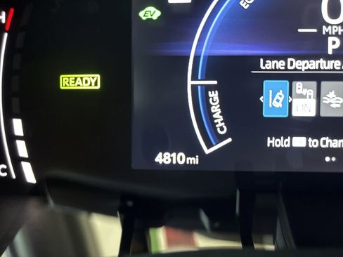 Used 2026 Toyota Camry SE FWD image 15