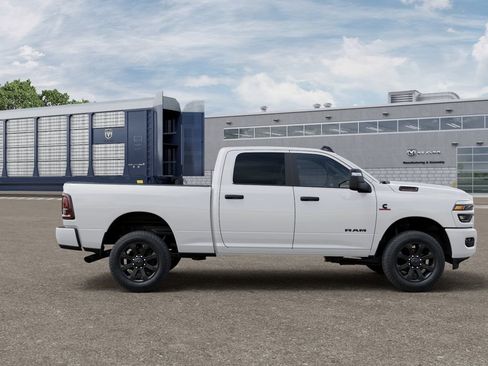 New 2026 RAM 2500 Big Horn AWD/4WD image 22