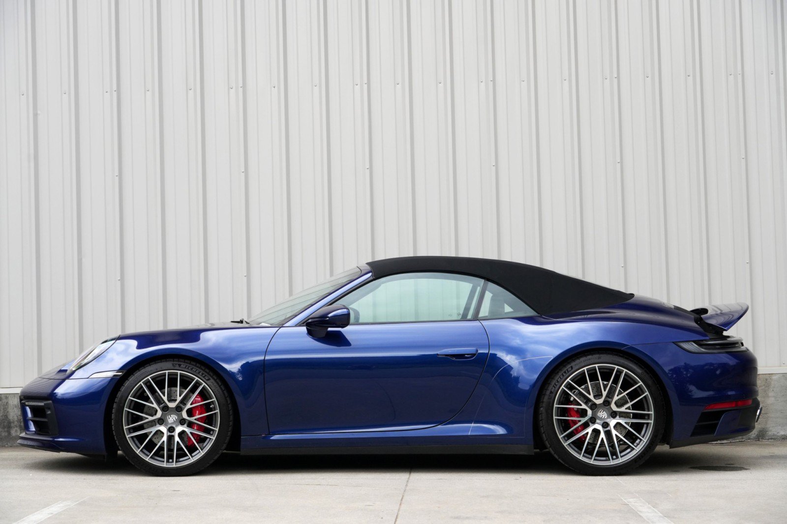 Used 2024 Porsche 911 Carrera S RWD image 9