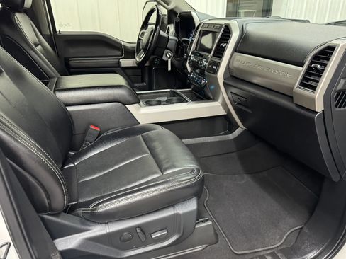 Used 2021 Ford F350 Lariat w/ Lariat Value Package AWD/4WD image 14