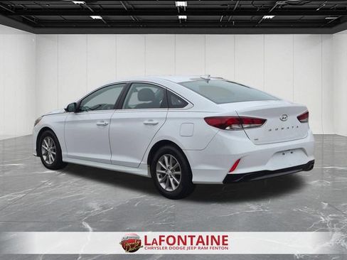 Used 2018 Hyundai Sonata SE FWD image 3