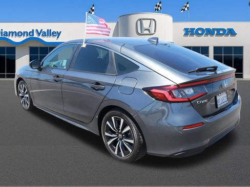 Certified 2024 Honda Civic EX-L image 4