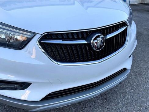 Used 2019 Buick Encore Sport Touring image 5