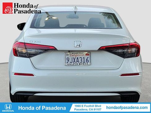 Certified 2024 Honda Civic EX image 3