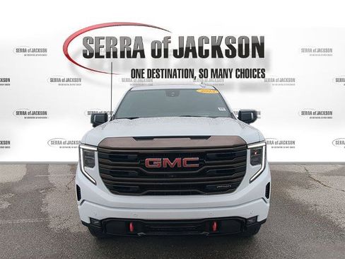 Used 2023 GMC Sierra 1500 AT4X AWD/4WD image 3