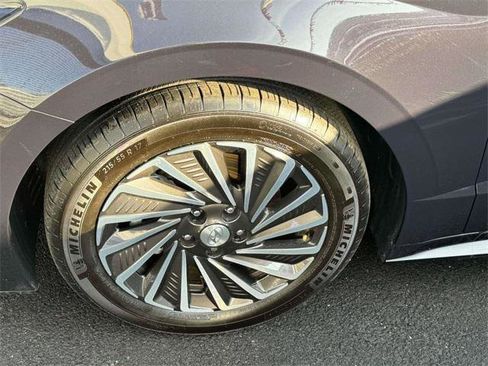 Used 2023 Hyundai Sonata SEL w/ Cargo Package image 9