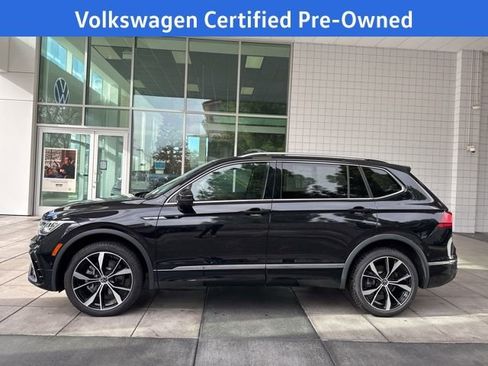Certified 2024 Volkswagen Tiguan SEL R-Line image 2