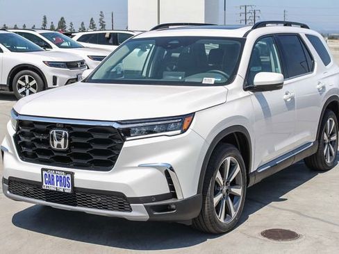 New 2025 Honda Pilot Elite image 13