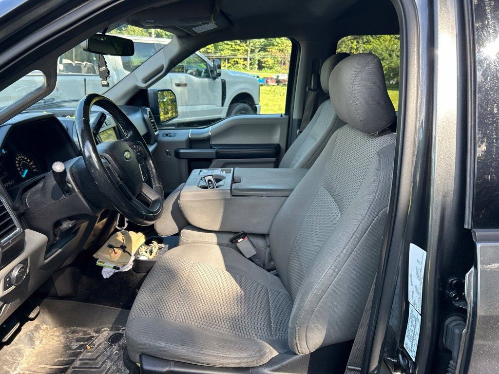 Used 2017 Ford F150 XLT w/ Equipment Group 302A Luxury AWD/4WD image 14