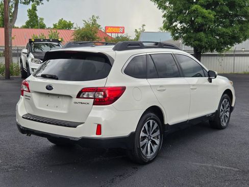 Used 2015 Subaru Outback 2.5i Limited AWD/4WD image 5