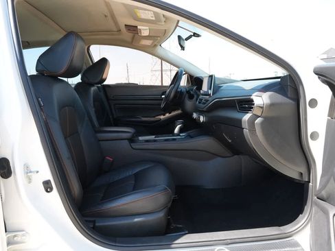 Used 2019 Nissan Altima 2.5 SR w/ SR Premium Package image 26