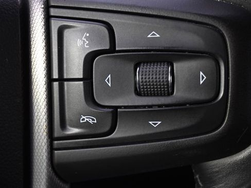 Used 2021 GMC Yukon Denali w/ Denali Premium Package image 36