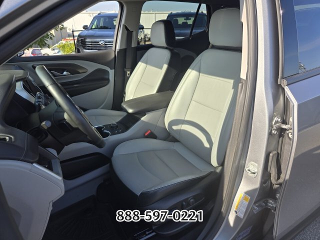 Used 2023 GMC Terrain SLT FWD image 9