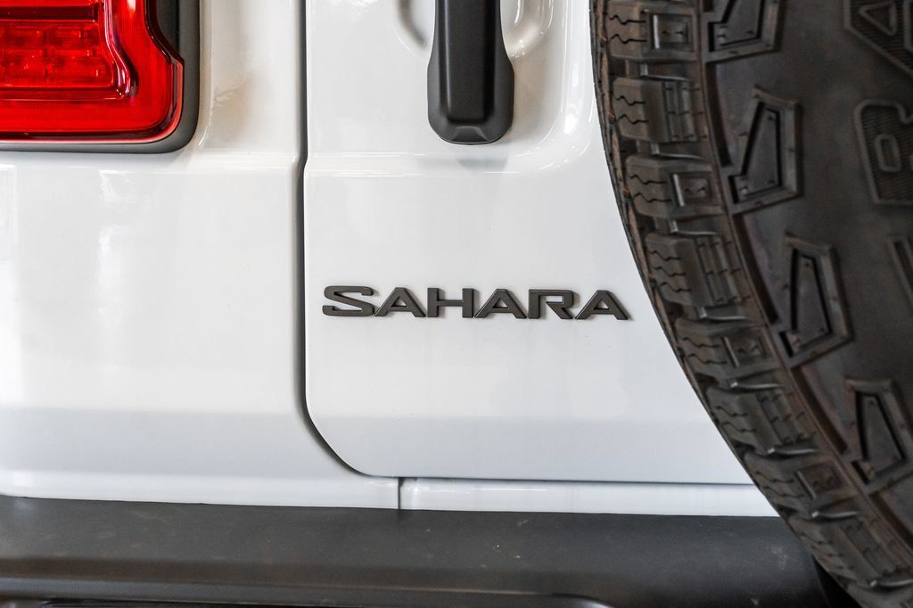 New 2027 Jeep Wrangler Unlimited Sahara AWD/4WD image 27