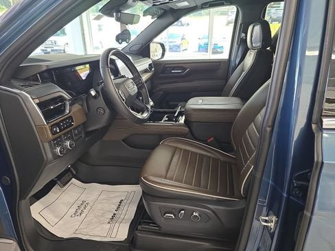 Certified 2025 GMC Yukon Denali Ultimate AWD/4WD image 14