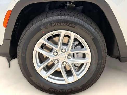 New 2026 Jeep Grand Cherokee Laredo RWD image 12