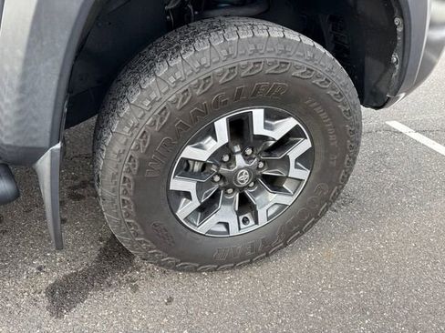 Used 2023 Toyota Tacoma TRD Off-Road image 7