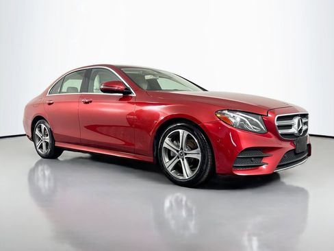Used 2019 Mercedes-Benz E 300 image 3