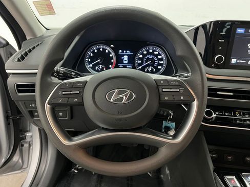 Used 2023 Hyundai Sonata SE image 17