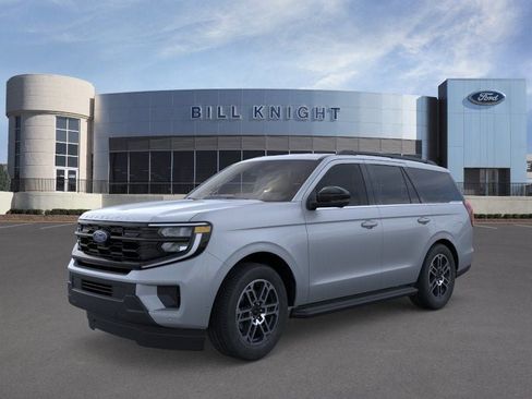 New 2026 Ford Expedition Active AWD/4WD image 2