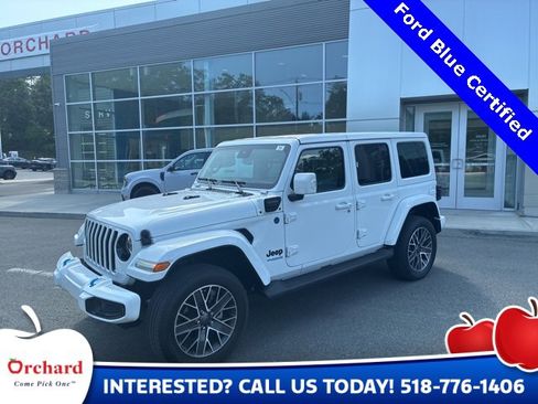 Used 2022 Jeep Wrangler Unlimited Sahara image 1