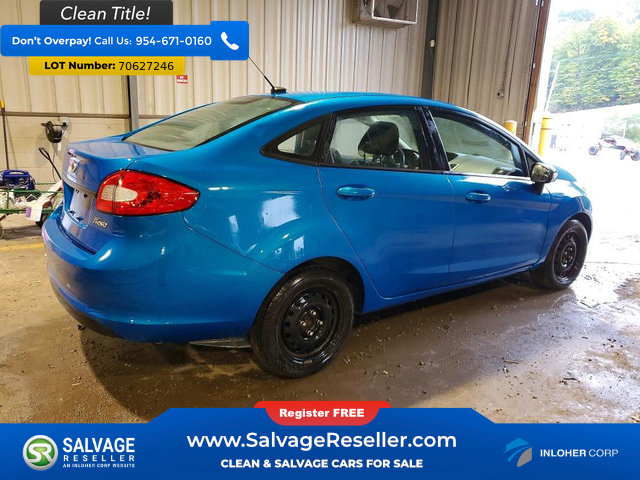 Used 2013 Ford Fiesta SE FWD image 4