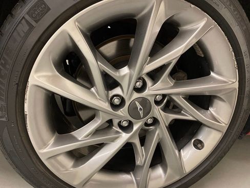 Used 2022 Genesis G70 2.0T image 24