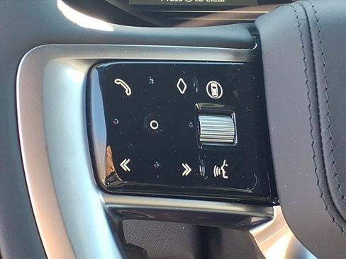 New 2026 Land Rover Range Rover Long Wheelbase SE image 16