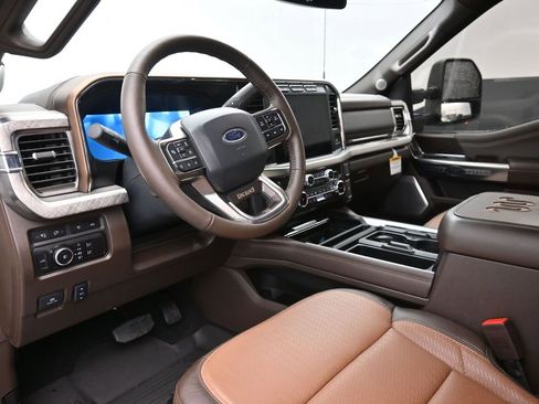 Certified 2024 Ford F450 King Ranch w/ FX4 Off-Road Package image 18