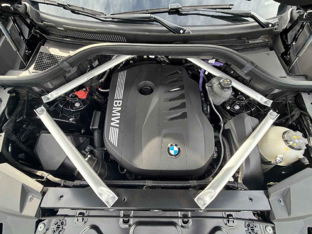 Used 2024 BMW X5 xDrive40i AWD/4WD image 17