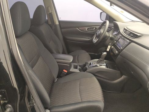 Used 2019 Nissan Rogue S image 21