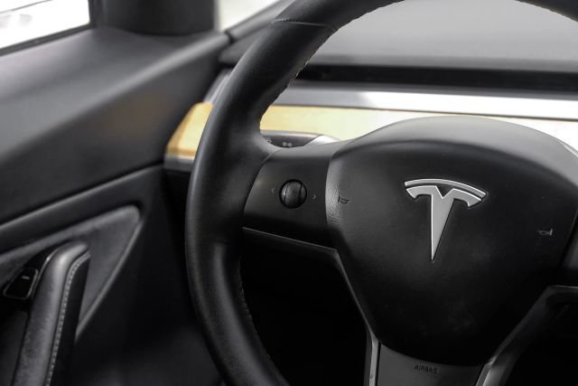 Used 2020 Tesla Model 3 Long Range AWD/4WD image 25