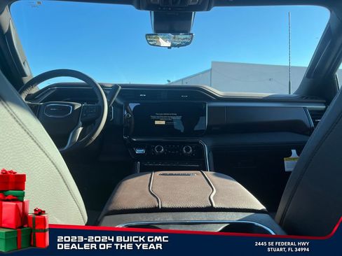 New 2026 GMC Sierra 2500 Denali w/ Denali Reserve Package image 32