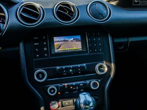 Used 2020 Ford Mustang Coupe image 18