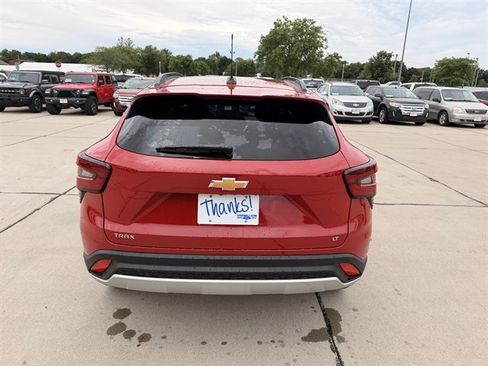 Used 2026 Chevrolet Trax LT w/ Driver Confidence Package FWD image 6