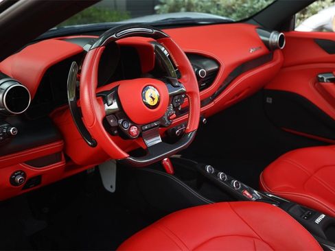 Certified 2021 Ferrari F8 Tributo image 28
