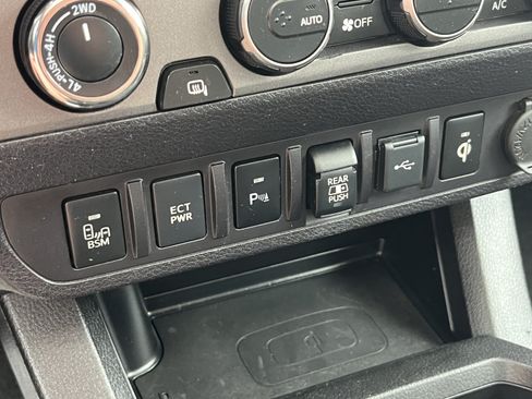 Used 2021 Toyota Tacoma TRD Pro AWD/4WD image 25