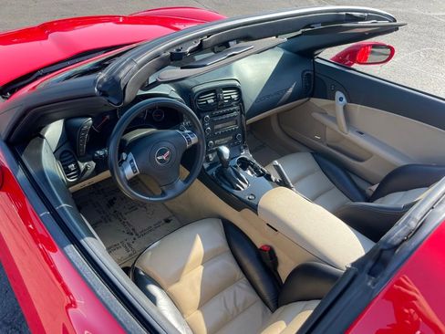 Used 2010 Chevrolet Corvette Grand Sport w/ Preferred Equipment Group image 32