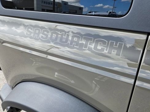 New 2025 Ford Bronco Outer Banks w/ Sasquatch Package image 43