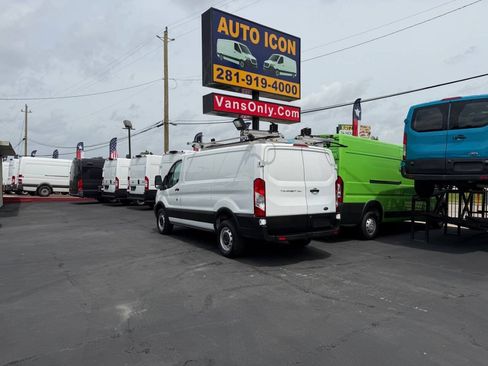 Used 2019 Ford Transit 250 130 Low Roof RWD image 26