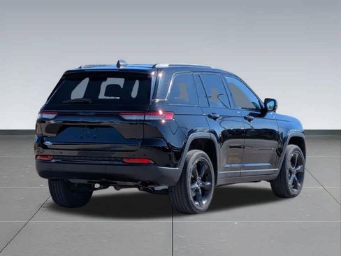Certified 2023 Jeep Grand Cherokee Altitude AWD/4WD image 5
