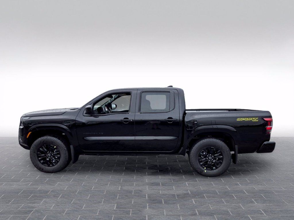 New 2027 Nissan Frontier SV w/ SV Convenience Package AWD/4WD image 3