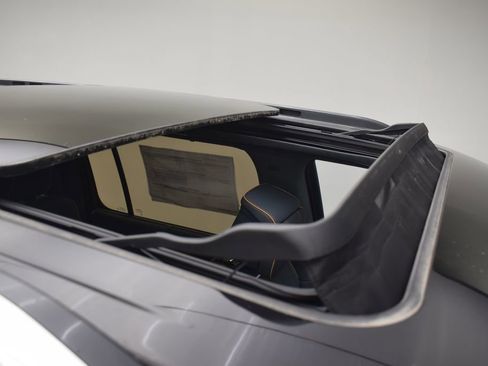 New 2024 Jeep Grand Wagoneer Series III AWD/4WD image 11