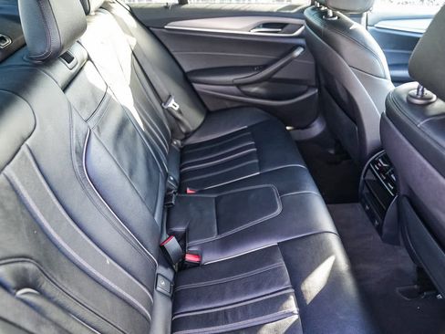 Used 2018 BMW 530e w/ M Sport Package 2 image 16