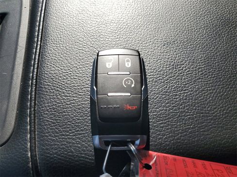 Used 2024 RAM 2500 Big Horn w/ Level 2 Equipment Group image 24