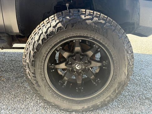 Used 2011 GMC Sierra 3500 Denali AWD/4WD image 11